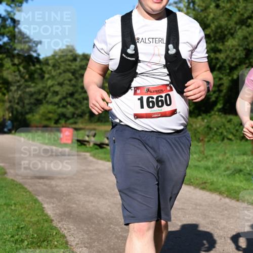 27.09.2026 - 35. Volkslauf durch das schöne Alstertal Dr. Thomas Lammeyer http://msf.ph/oto/10562480 27.09.2026 10:08:24 Laufen 1660, 1109 meine-sportfotos.de