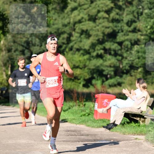 27.09.2026 - 35. Volkslauf durch das schöne Alstertal Dr. Thomas Lammeyer http://msf.ph/oto/10562507 27.09.2026 10:23:53 Laufen 2982, 167 meine-sportfotos.de