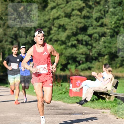 27.09.2026 - 35. Volkslauf durch das schöne Alstertal Dr. Thomas Lammeyer http://msf.ph/oto/10562509 27.09.2026 10:23:53 Laufen 2982 meine-sportfotos.de