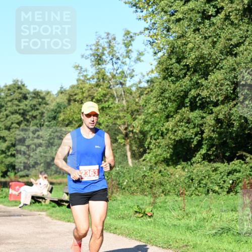 27.09.2026 - 35. Volkslauf durch das schöne Alstertal Dr. Thomas Lammeyer http://msf.ph/oto/10562578 27.09.2026 10:24:06 Laufen 180, 2363 meine-sportfotos.de