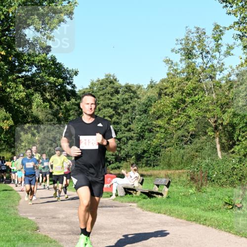 27.09.2026 - 35. Volkslauf durch das schöne Alstertal Dr. Thomas Lammeyer http://msf.ph/oto/10562583 27.09.2026 10:24:10 Laufen 2335, 2508, 2126 meine-sportfotos.de