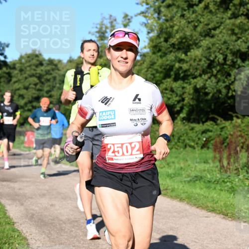 27.09.2026 - 35. Volkslauf durch das schöne Alstertal Dr. Thomas Lammeyer http://msf.ph/oto/10562617 27.09.2026 10:24:17 Laufen 2502 meine-sportfotos.de