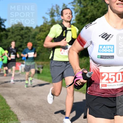 27.09.2026 - 35. Volkslauf durch das schöne Alstertal Dr. Thomas Lammeyer http://msf.ph/oto/10562620 27.09.2026 10:24:17 Laufen 2502 meine-sportfotos.de
