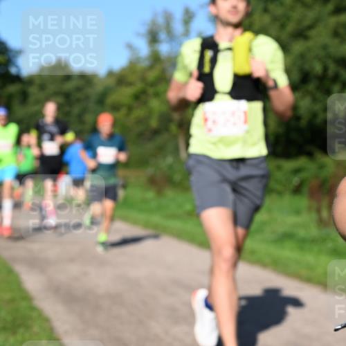 27.09.2026 - 35. Volkslauf durch das schöne Alstertal Dr. Thomas Lammeyer http://msf.ph/oto/10562622 27.09.2026 10:24:17 Laufen  meine-sportfotos.de