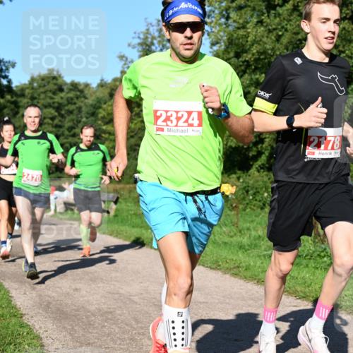27.09.2026 - 35. Volkslauf durch das schöne Alstertal Dr. Thomas Lammeyer http://msf.ph/oto/10562637 27.09.2026 10:24:20 Laufen 2470, 2324, 2178 meine-sportfotos.de