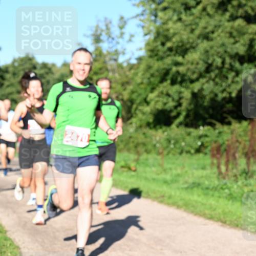 27.09.2026 - 35. Volkslauf durch das schöne Alstertal Dr. Thomas Lammeyer http://msf.ph/oto/10562644 27.09.2026 10:24:21 Laufen 2470 meine-sportfotos.de