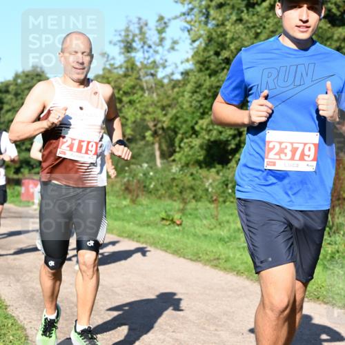 27.09.2026 - 35. Volkslauf durch das schöne Alstertal Dr. Thomas Lammeyer http://msf.ph/oto/10562654 27.09.2026 10:24:23 Laufen 22351, 2119, 2379 meine-sportfotos.de