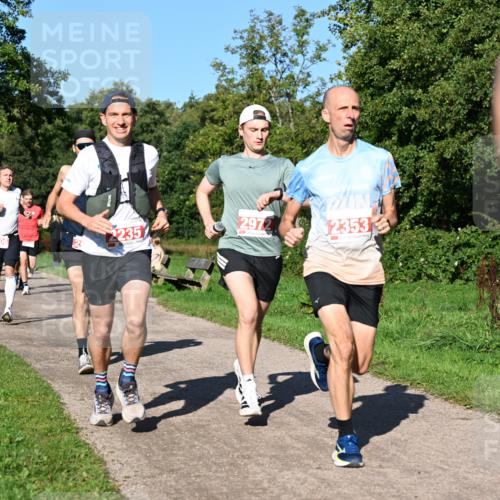 27.09.2026 - 35. Volkslauf durch das schöne Alstertal Dr. Thomas Lammeyer http://msf.ph/oto/10562662 27.09.2026 10:24:24 Laufen 2306, 2235, 2972, 2353 meine-sportfotos.de