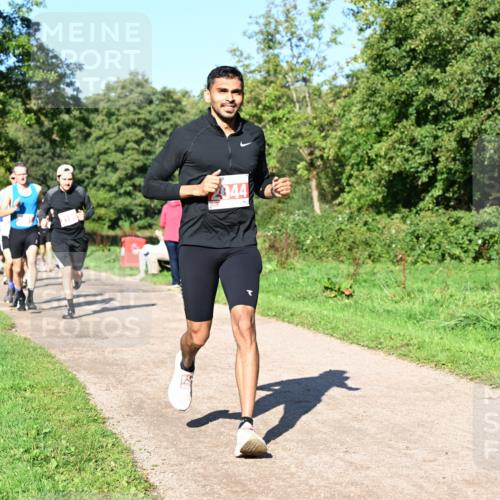 27.09.2026 - 35. Volkslauf durch das schöne Alstertal Dr. Thomas Lammeyer http://msf.ph/oto/10562707 27.09.2026 10:24:35 Laufen 044 meine-sportfotos.de
