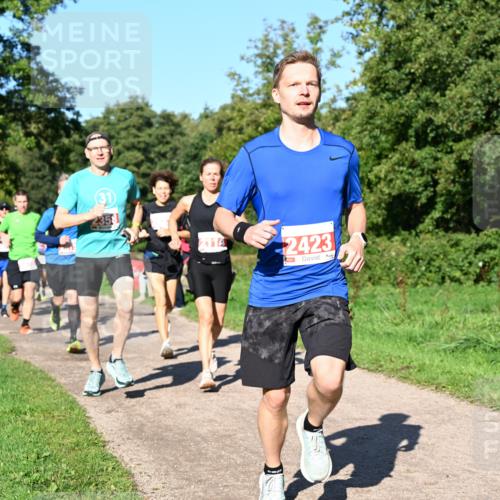 27.09.2026 - 35. Volkslauf durch das schöne Alstertal Dr. Thomas Lammeyer http://msf.ph/oto/10562743 27.09.2026 10:24:42 Laufen 2114, 2423 meine-sportfotos.de