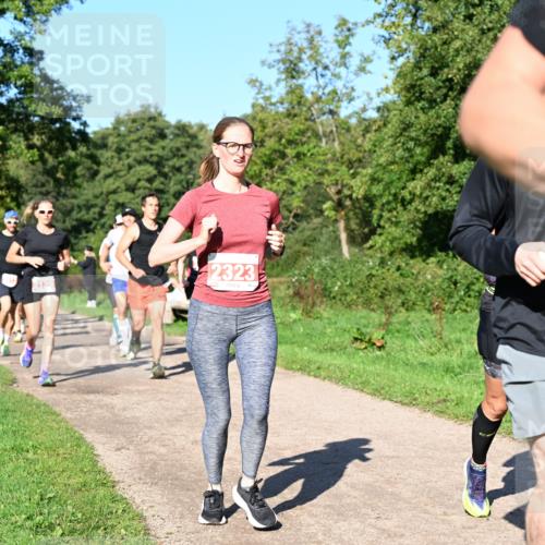 27.09.2026 - 35. Volkslauf durch das schöne Alstertal Dr. Thomas Lammeyer http://msf.ph/oto/10562783 27.09.2026 10:24:49 Laufen 2120, 2323, 21 meine-sportfotos.de