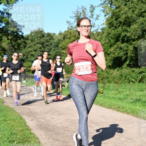 27.09.2026 - 35. Volkslauf durch das schöne Alstertal Dr. Thomas Lammeyer http://msf.ph/oto/10562786 27.09.2026 10:24:49 Laufen 2323, 24, 100 meine-sportfotos.de