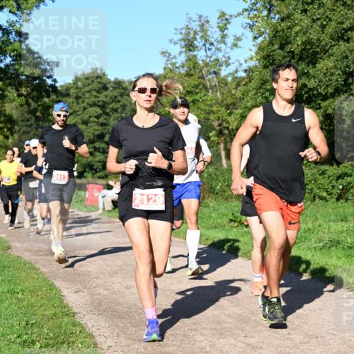 27.09.2026 - 35. Volkslauf durch das schöne Alstertal Dr. Thomas Lammeyer http://msf.ph/oto/10562795 27.09.2026 10:24:51 Laufen  meine-sportfotos.de