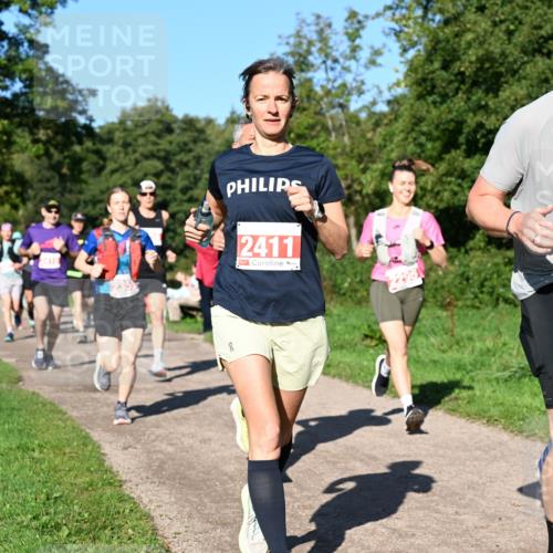 27.09.2026 - 35. Volkslauf durch das schöne Alstertal Dr. Thomas Lammeyer http://msf.ph/oto/10562847 27.09.2026 10:25:02 Laufen 2411, 2442 meine-sportfotos.de