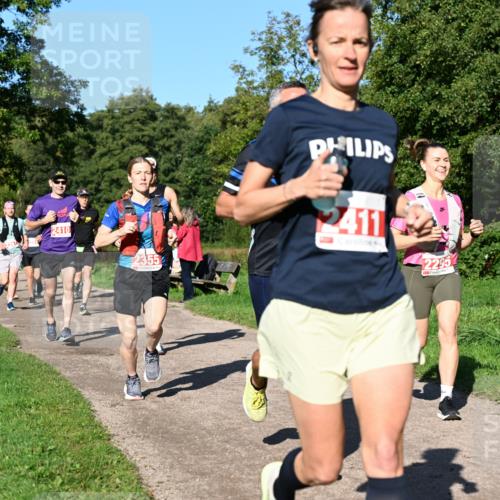 27.09.2026 - 35. Volkslauf durch das schöne Alstertal Dr. Thomas Lammeyer http://msf.ph/oto/10562849 27.09.2026 10:25:03 Laufen 2410, 2411, 2295 meine-sportfotos.de