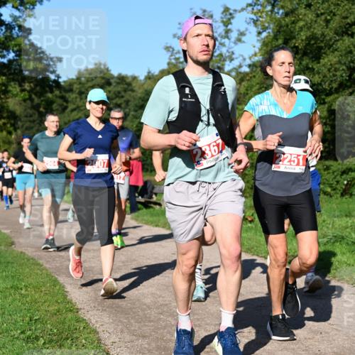 27.09.2026 - 35. Volkslauf durch das schöne Alstertal Dr. Thomas Lammeyer http://msf.ph/oto/10562873 27.09.2026 10:25:09 Laufen 2007, 17, 2367, 2251 meine-sportfotos.de