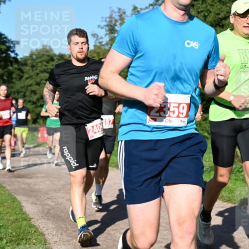 27.09.2026 - 35. Volkslauf durch das schöne Alstertal Dr. Thomas Lammeyer http://msf.ph/oto/10562919 27.09.2026 10:25:20 Laufen 29, 38, 2, 3, 87, 2409, 2359 meine-sportfotos.de