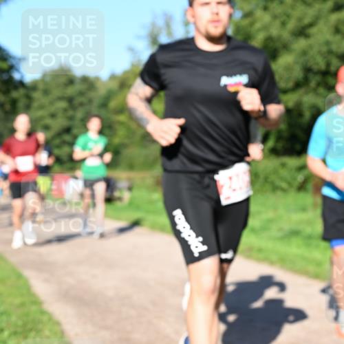 27.09.2026 - 35. Volkslauf durch das schöne Alstertal Dr. Thomas Lammeyer http://msf.ph/oto/10562924 27.09.2026 10:25:20 Laufen  meine-sportfotos.de