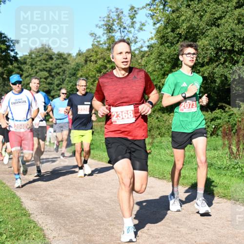 27.09.2026 - 35. Volkslauf durch das schöne Alstertal Dr. Thomas Lammeyer http://msf.ph/oto/10562934 27.09.2026 10:25:23 Laufen 2040, 2328, 2368, 2073 meine-sportfotos.de