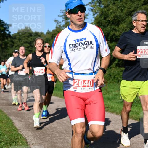 27.09.2026 - 35. Volkslauf durch das schöne Alstertal Dr. Thomas Lammeyer http://msf.ph/oto/10562947 27.09.2026 10:25:25 Laufen 2328, 2040 meine-sportfotos.de