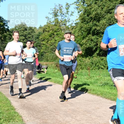 27.09.2026 - 35. Volkslauf durch das schöne Alstertal Dr. Thomas Lammeyer http://msf.ph/oto/10562964 27.09.2026 10:25:29 Laufen 2468, 2979, 2024, 29, 1440, 2405, 072, 198, 2357 meine-sportfotos.de