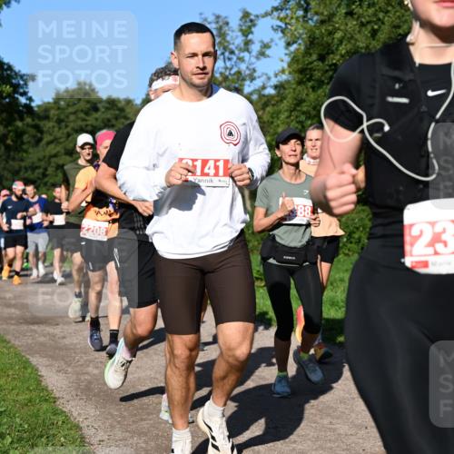 27.09.2026 - 35. Volkslauf durch das schöne Alstertal Dr. Thomas Lammeyer http://msf.ph/oto/10563003 27.09.2026 10:25:37 Laufen 2208, 141, 88, 2329 meine-sportfotos.de