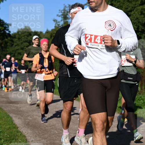 27.09.2026 - 35. Volkslauf durch das schöne Alstertal Dr. Thomas Lammeyer http://msf.ph/oto/10563007 27.09.2026 10:25:37 Laufen 214, 23 meine-sportfotos.de