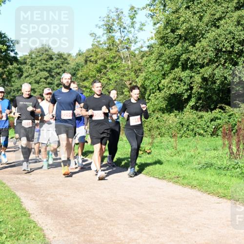 27.09.2026 - 35. Volkslauf durch das schöne Alstertal Dr. Thomas Lammeyer http://msf.ph/oto/10563026 27.09.2026 10:25:40 Laufen 2010, 2299, 4, 2300, 18 meine-sportfotos.de