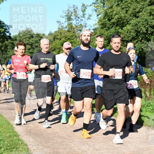 27.09.2026 - 35. Volkslauf durch das schöne Alstertal Dr. Thomas Lammeyer http://msf.ph/oto/10563037 27.09.2026 10:25:42 Laufen 20, 245, 2299, 2011, 2010, 300, 2322, 2118 meine-sportfotos.de