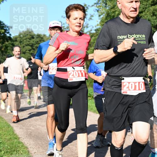 27.09.2026 - 35. Volkslauf durch das schöne Alstertal Dr. Thomas Lammeyer http://msf.ph/oto/10563049 27.09.2026 10:25:44 Laufen 2327, 22, 2011, 2010, 245 meine-sportfotos.de