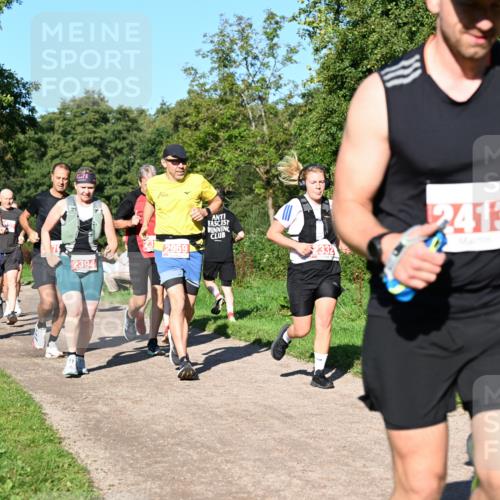27.09.2026 - 35. Volkslauf durch das schöne Alstertal Dr. Thomas Lammeyer http://msf.ph/oto/10563070 27.09.2026 10:25:48 Laufen 2413, 2394 meine-sportfotos.de