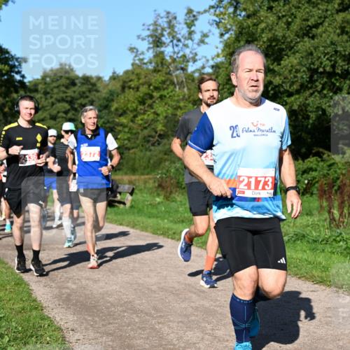 27.09.2026 - 35. Volkslauf durch das schöne Alstertal Dr. Thomas Lammeyer http://msf.ph/oto/10563120 27.09.2026 10:25:57 Laufen 2372, 21, 2173, 207 meine-sportfotos.de