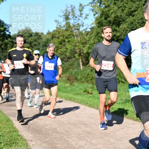 27.09.2026 - 35. Volkslauf durch das schöne Alstertal Dr. Thomas Lammeyer http://msf.ph/oto/10563122 27.09.2026 10:25:58 Laufen 12, 20, 2349, 2173 meine-sportfotos.de