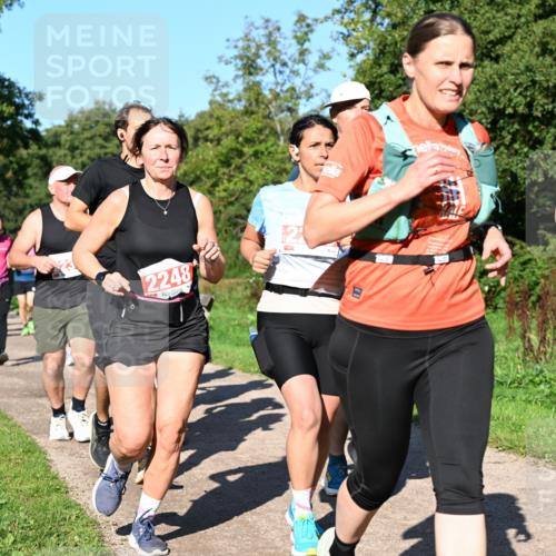 27.09.2026 - 35. Volkslauf durch das schöne Alstertal Dr. Thomas Lammeyer http://msf.ph/oto/10563145 27.09.2026 10:26:02 Laufen 2248, 1, 2480 meine-sportfotos.de