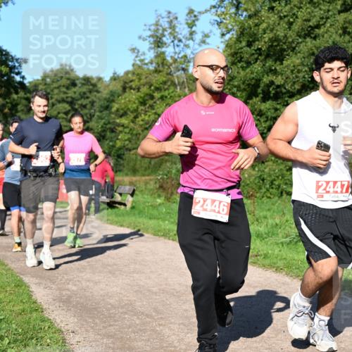 27.09.2026 - 35. Volkslauf durch das schöne Alstertal Dr. Thomas Lammeyer http://msf.ph/oto/10563172 27.09.2026 10:26:06 Laufen 2447, 2446 meine-sportfotos.de