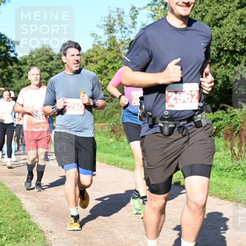 27.09.2026 - 35. Volkslauf durch das schöne Alstertal Dr. Thomas Lammeyer http://msf.ph/oto/10563183 27.09.2026 10:26:09 Laufen 2240, 2962 meine-sportfotos.de