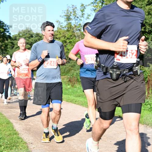 27.09.2026 - 35. Volkslauf durch das schöne Alstertal Dr. Thomas Lammeyer http://msf.ph/oto/10563184 27.09.2026 10:26:09 Laufen 24574, 2144, 2240, 2962, 2978 meine-sportfotos.de