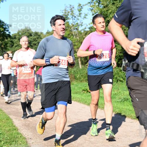 27.09.2026 - 35. Volkslauf durch das schöne Alstertal Dr. Thomas Lammeyer http://msf.ph/oto/10563186 27.09.2026 10:26:09 Laufen 2144, 240, 2978, 2962 meine-sportfotos.de