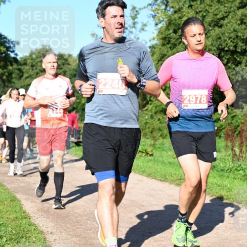 27.09.2026 - 35. Volkslauf durch das schöne Alstertal Dr. Thomas Lammeyer http://msf.ph/oto/10563188 27.09.2026 10:26:09 Laufen 2240, 2978 meine-sportfotos.de