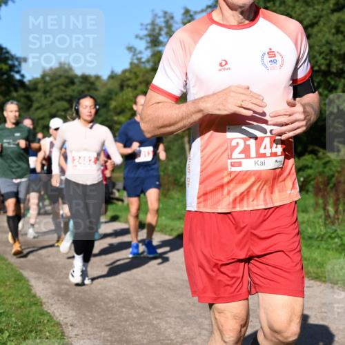 27.09.2026 - 35. Volkslauf durch das schöne Alstertal Dr. Thomas Lammeyer http://msf.ph/oto/10563199 27.09.2026 10:26:11 Laufen 2482, 40, 40, 21440 meine-sportfotos.de