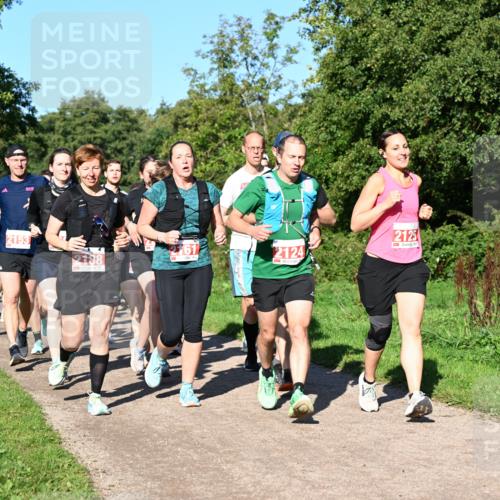 27.09.2026 - 35. Volkslauf durch das schöne Alstertal Dr. Thomas Lammeyer http://msf.ph/oto/10563224 27.09.2026 10:26:16 Laufen 2153, 2497, 2124, 2125 meine-sportfotos.de