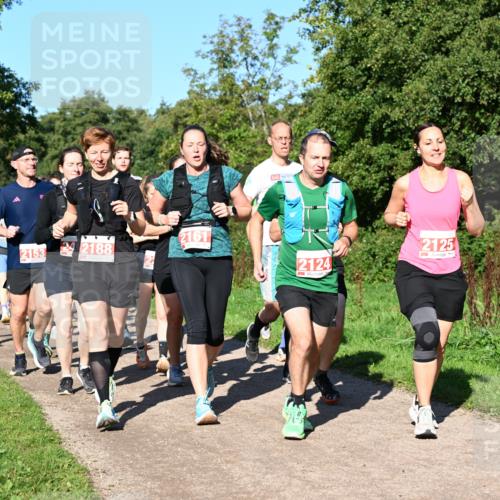 27.09.2026 - 35. Volkslauf durch das schöne Alstertal Dr. Thomas Lammeyer http://msf.ph/oto/10563226 27.09.2026 10:26:16 Laufen 2497, 2161, 2153, 2188, 2124, 2125 meine-sportfotos.de