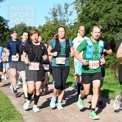 27.09.2026 - 35. Volkslauf durch das schöne Alstertal Dr. Thomas Lammeyer http://msf.ph/oto/10563230 27.09.2026 10:26:17 Laufen 2497, 2153, 2188, 2285, 2161, 2124, 2125 meine-sportfotos.de