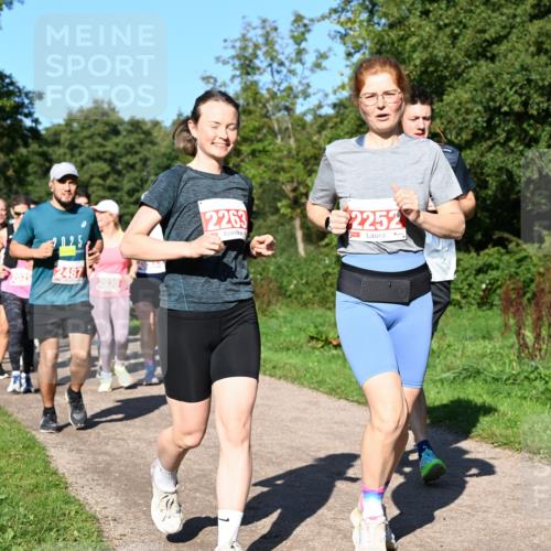 27.09.2026 - 35. Volkslauf durch das schöne Alstertal Dr. Thomas Lammeyer http://msf.ph/oto/10563260 27.09.2026 10:26:22 Laufen 2025, 2487, 2030, 2263, 2252 meine-sportfotos.de