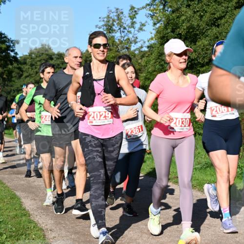 27.09.2026 - 35. Volkslauf durch das schöne Alstertal Dr. Thomas Lammeyer http://msf.ph/oto/10563274 27.09.2026 10:26:25 Laufen 2261, 240, 2029, 206, 2030, 2361 meine-sportfotos.de