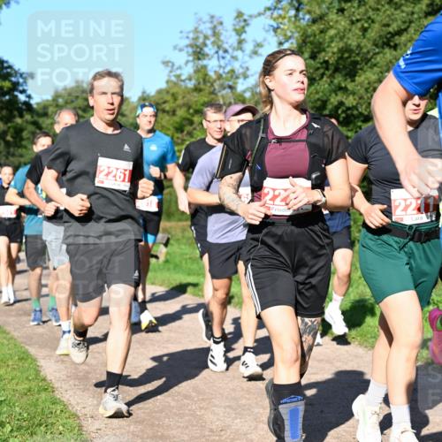 27.09.2026 - 35. Volkslauf durch das schöne Alstertal Dr. Thomas Lammeyer http://msf.ph/oto/10563288 27.09.2026 10:26:27 Laufen 2261, 22, 2211, 242 meine-sportfotos.de