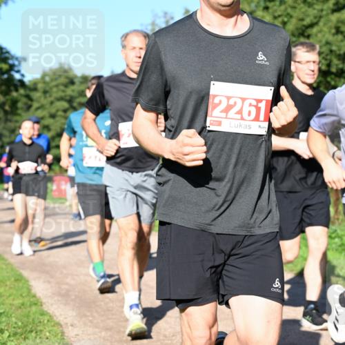 27.09.2026 - 35. Volkslauf durch das schöne Alstertal Dr. Thomas Lammeyer http://msf.ph/oto/10563296 27.09.2026 10:26:29 Laufen 900, 2261, 2169 meine-sportfotos.de