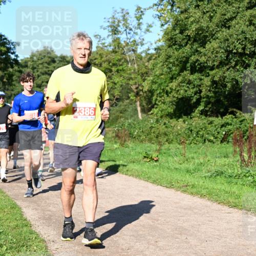 27.09.2026 - 35. Volkslauf durch das schöne Alstertal Dr. Thomas Lammeyer http://msf.ph/oto/10563340 27.09.2026 10:26:35 Laufen 2170, 2386, 56 meine-sportfotos.de