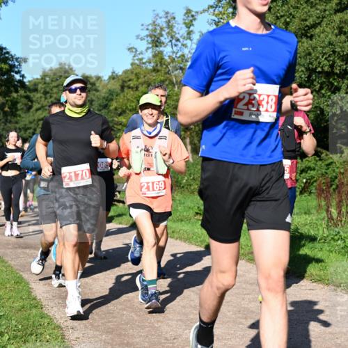 27.09.2026 - 35. Volkslauf durch das schöne Alstertal Dr. Thomas Lammeyer http://msf.ph/oto/10563351 27.09.2026 10:26:38 Laufen 2170, 085, 2169, 2338 meine-sportfotos.de