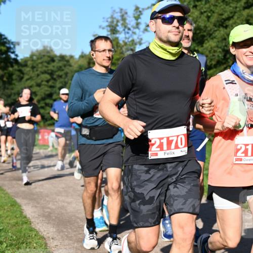 27.09.2026 - 35. Volkslauf durch das schöne Alstertal Dr. Thomas Lammeyer http://msf.ph/oto/10563360 27.09.2026 10:26:39 Laufen 2170, 2169, 15 meine-sportfotos.de